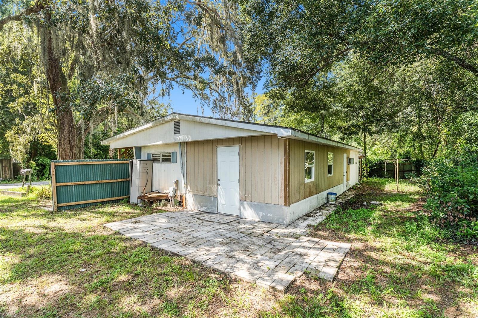 Listing photo id 23 for 22063 Dupree Drive