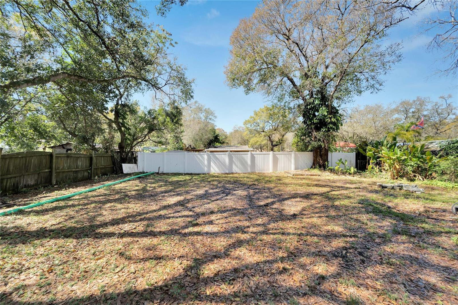 Listing photo id 21 for 3509 75th Street