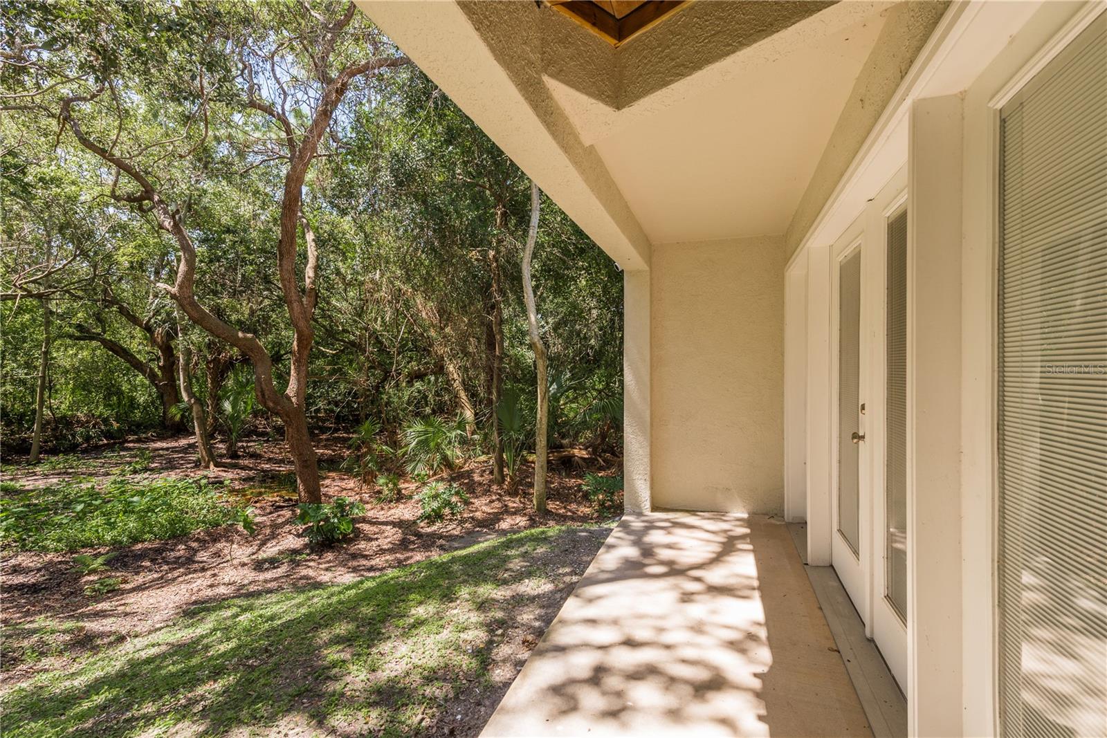 Listing photo id 44 for 1345 Curlew Road