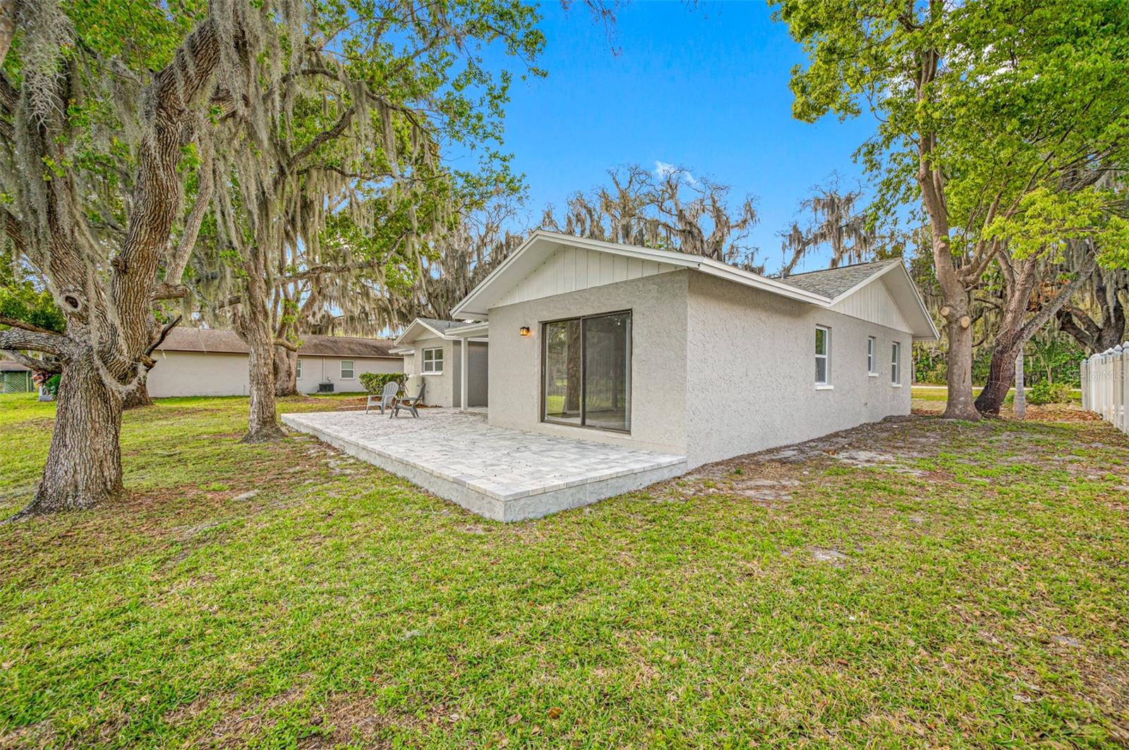 Image 60 of 89 For 10502 Tarpon Springs Rd