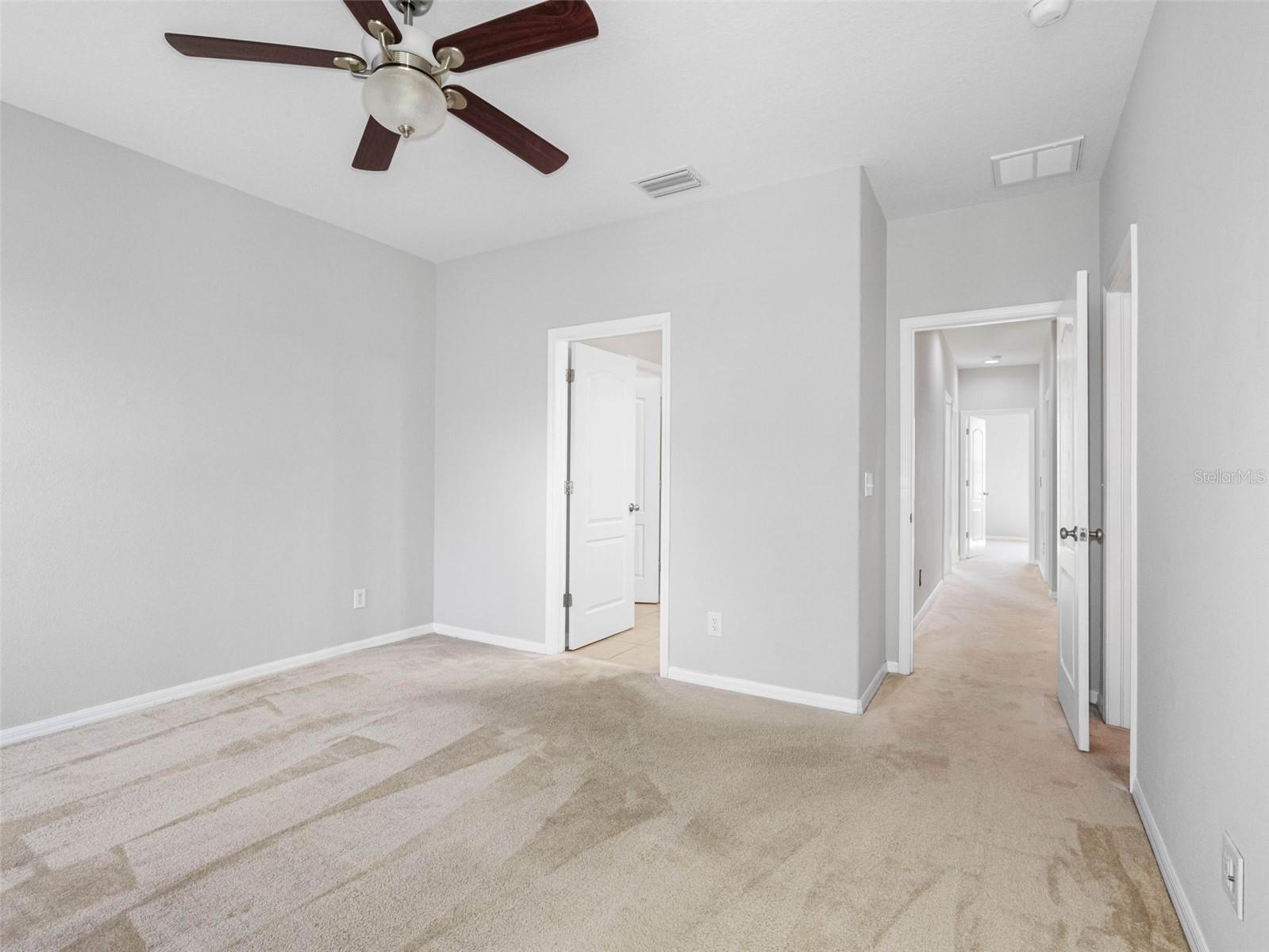 Listing photo id 23 for 12820 Belvedere Song Way