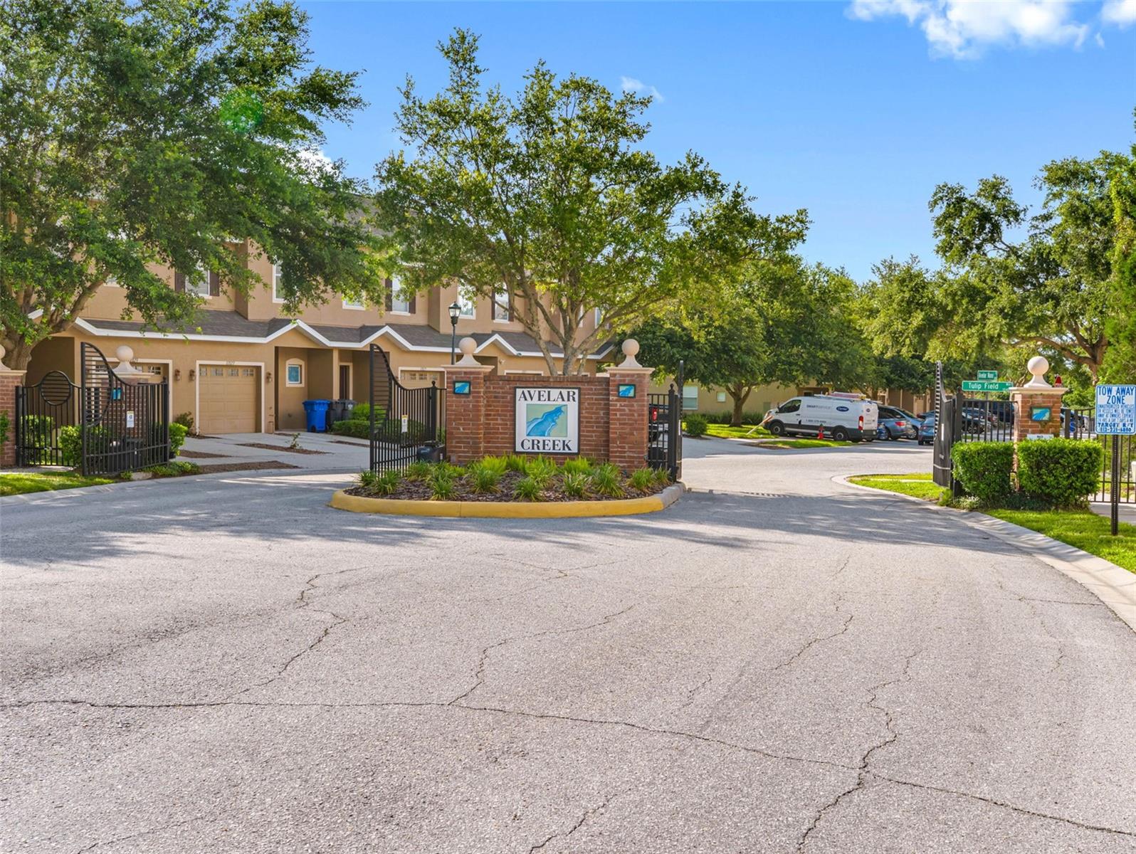 Listing photo id 43 for 12820 Belvedere Song Way