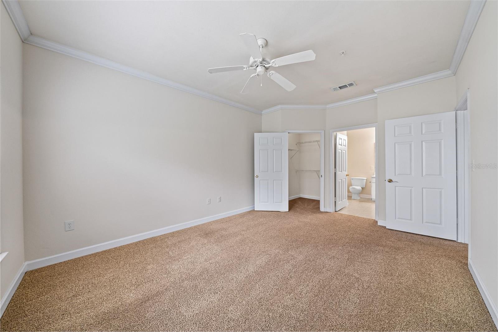 Image 18 of 29 For 18129 Sterling Gate Circle 18129