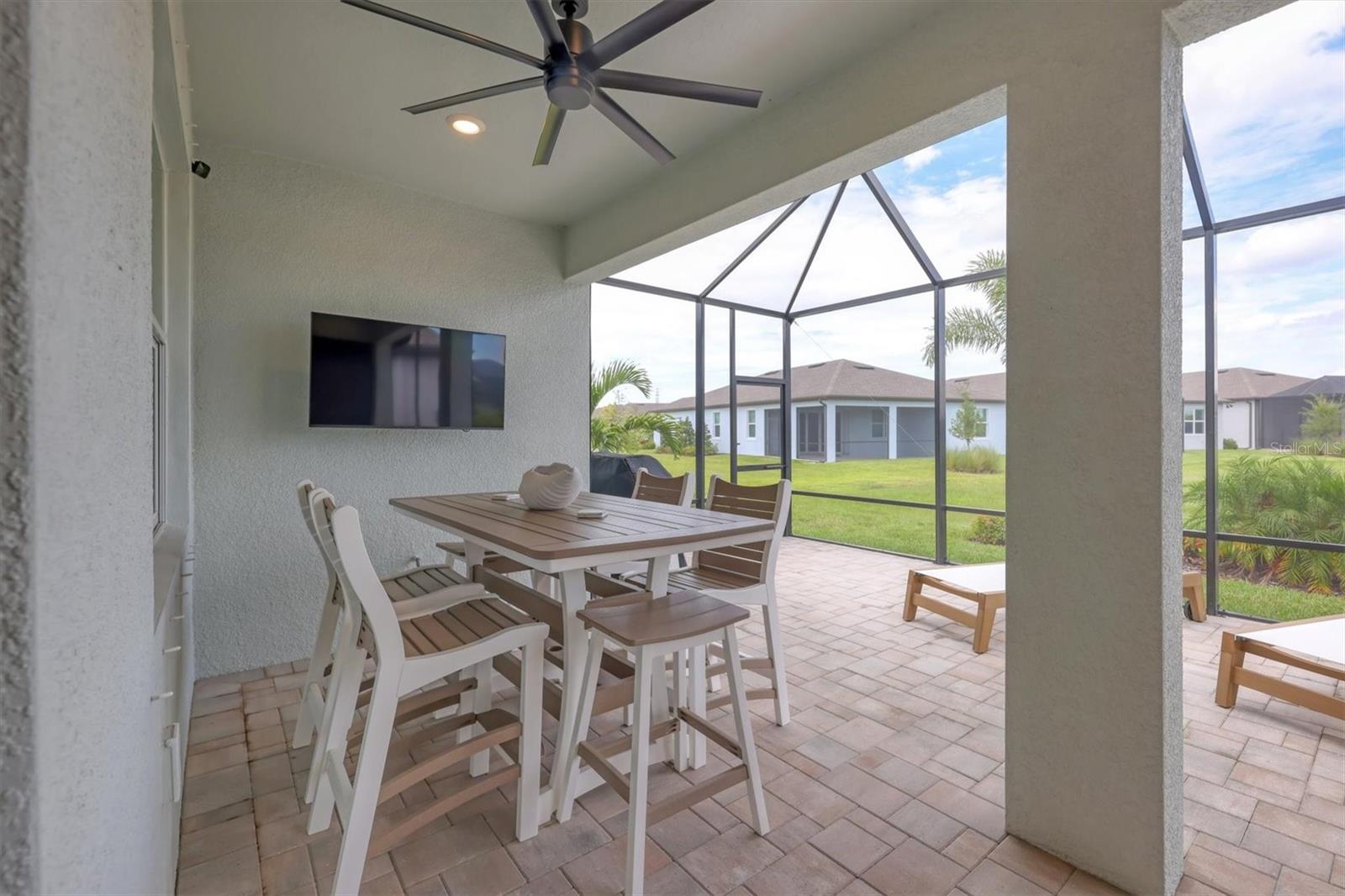 Listing photo id 30 for 8616 Seascape Cove