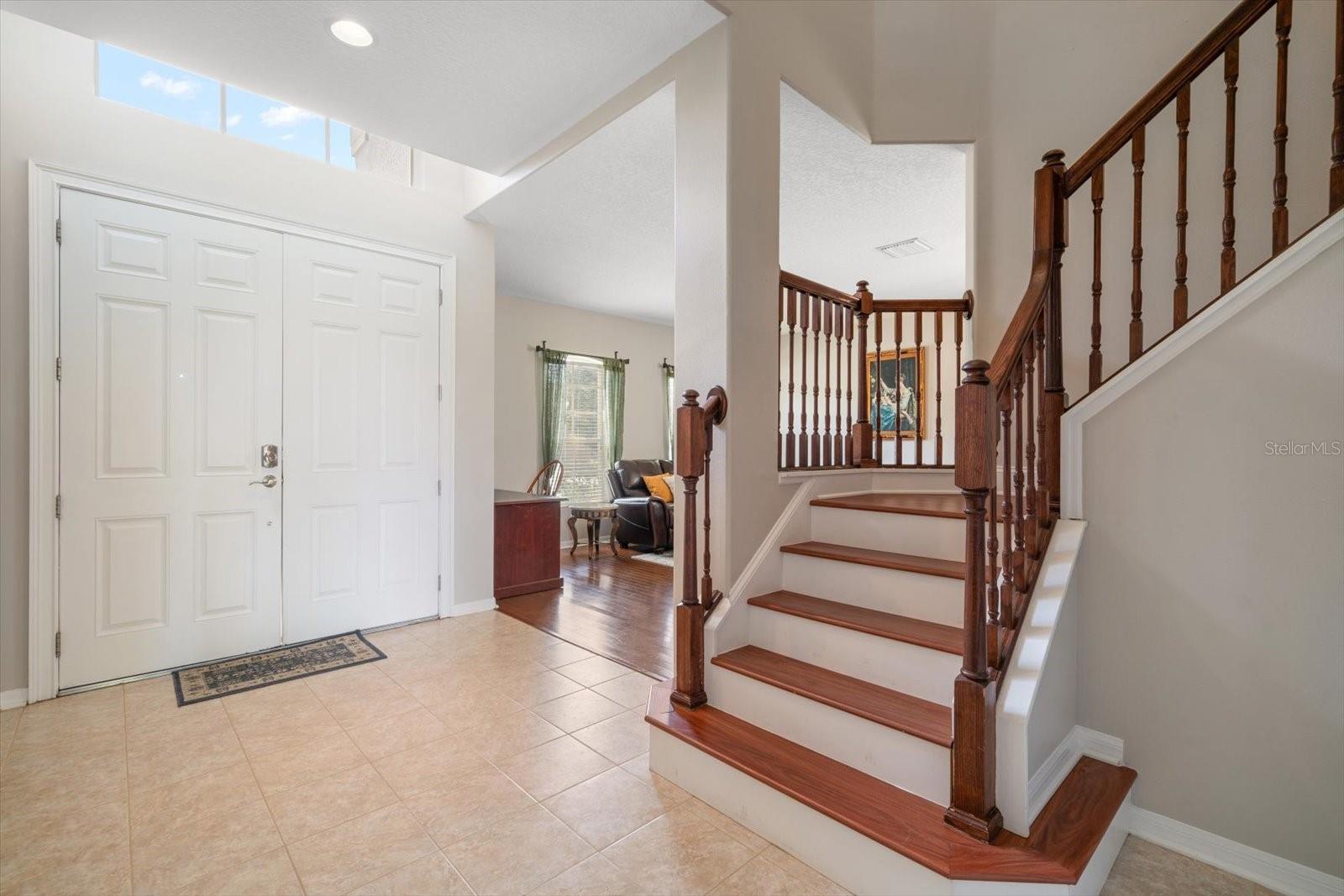 Listing photo id 3 for 17905 Machair Lane