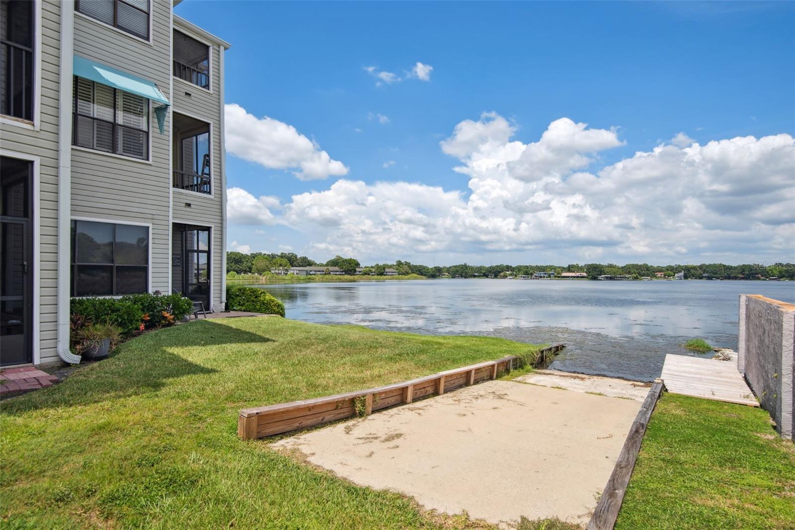 Listing photo id 26 for 3127 Sligh Avenue 204b