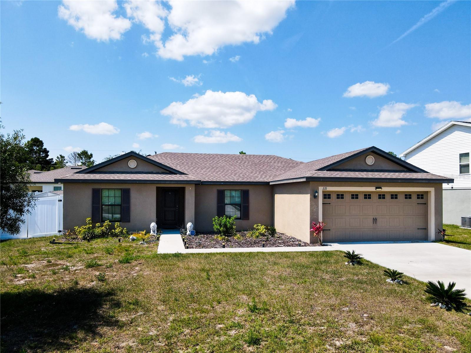 Details for 221 Fig Court, KISSIMMEE, FL 34759