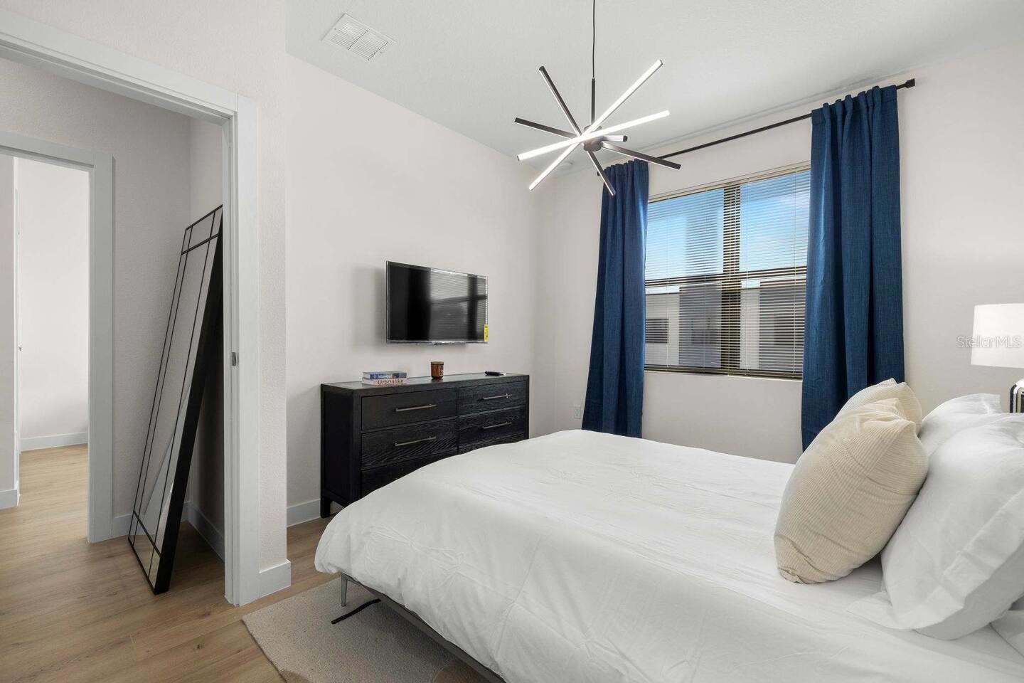 Image 21 of 30 For 4339 Villa Alina Court