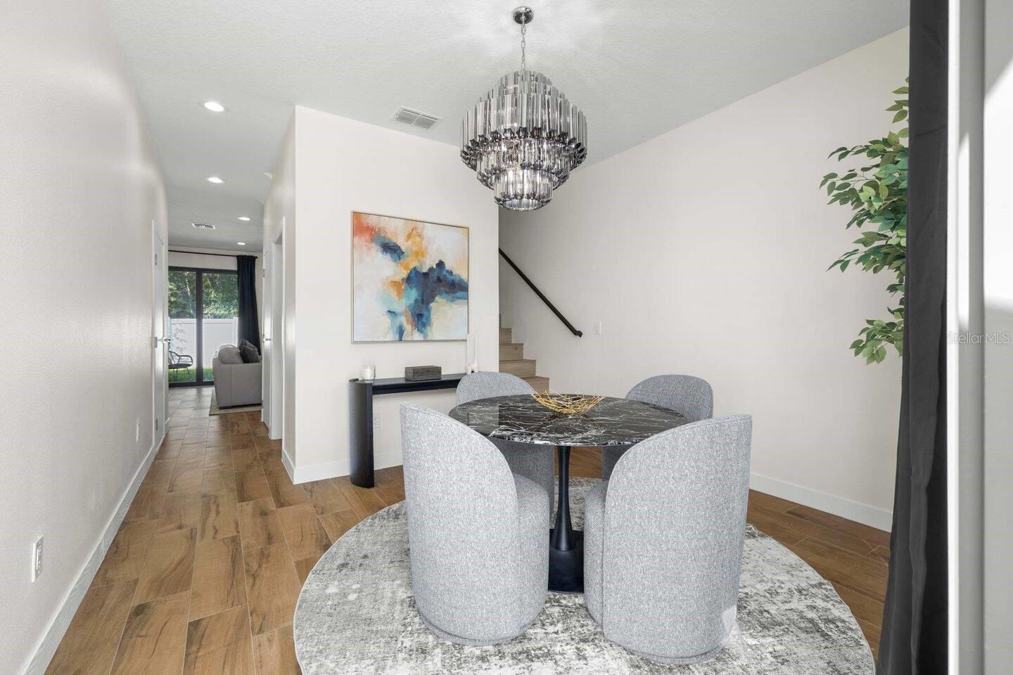 Image 6 of 30 For 4339 Villa Alina Court