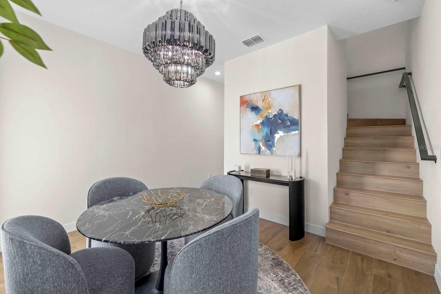 Image 7 of 30 For 4339 Villa Alina Court