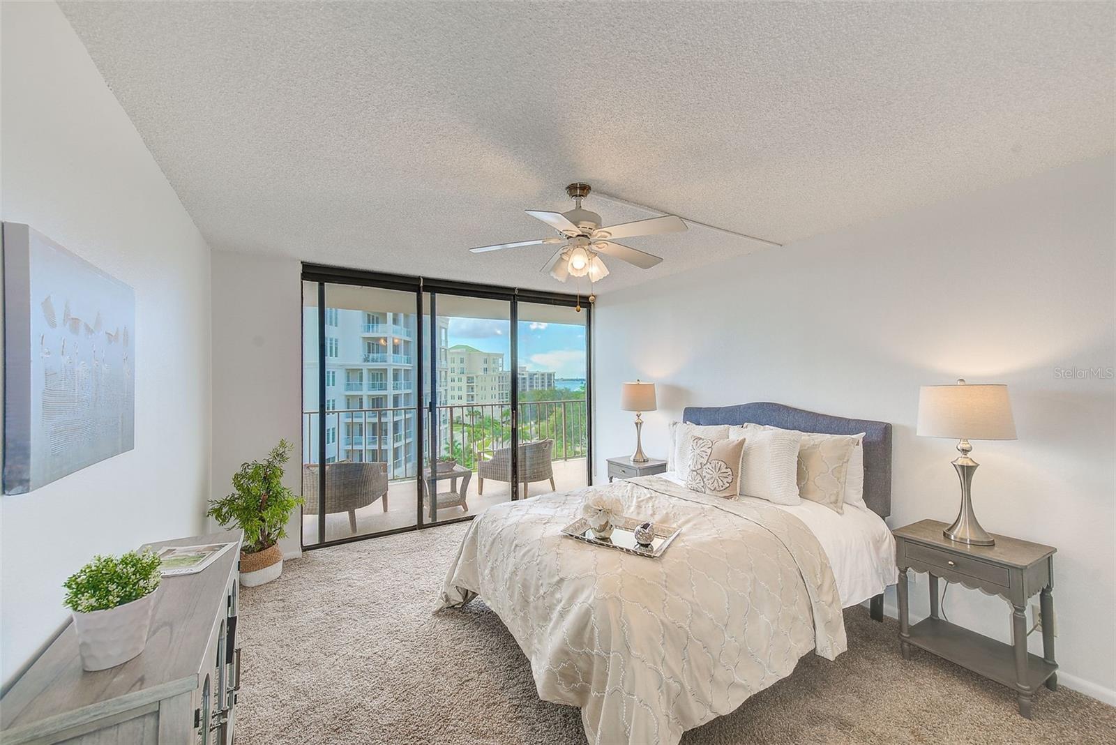 Listing photo id 8 for 220 Belleview Boulevard 802