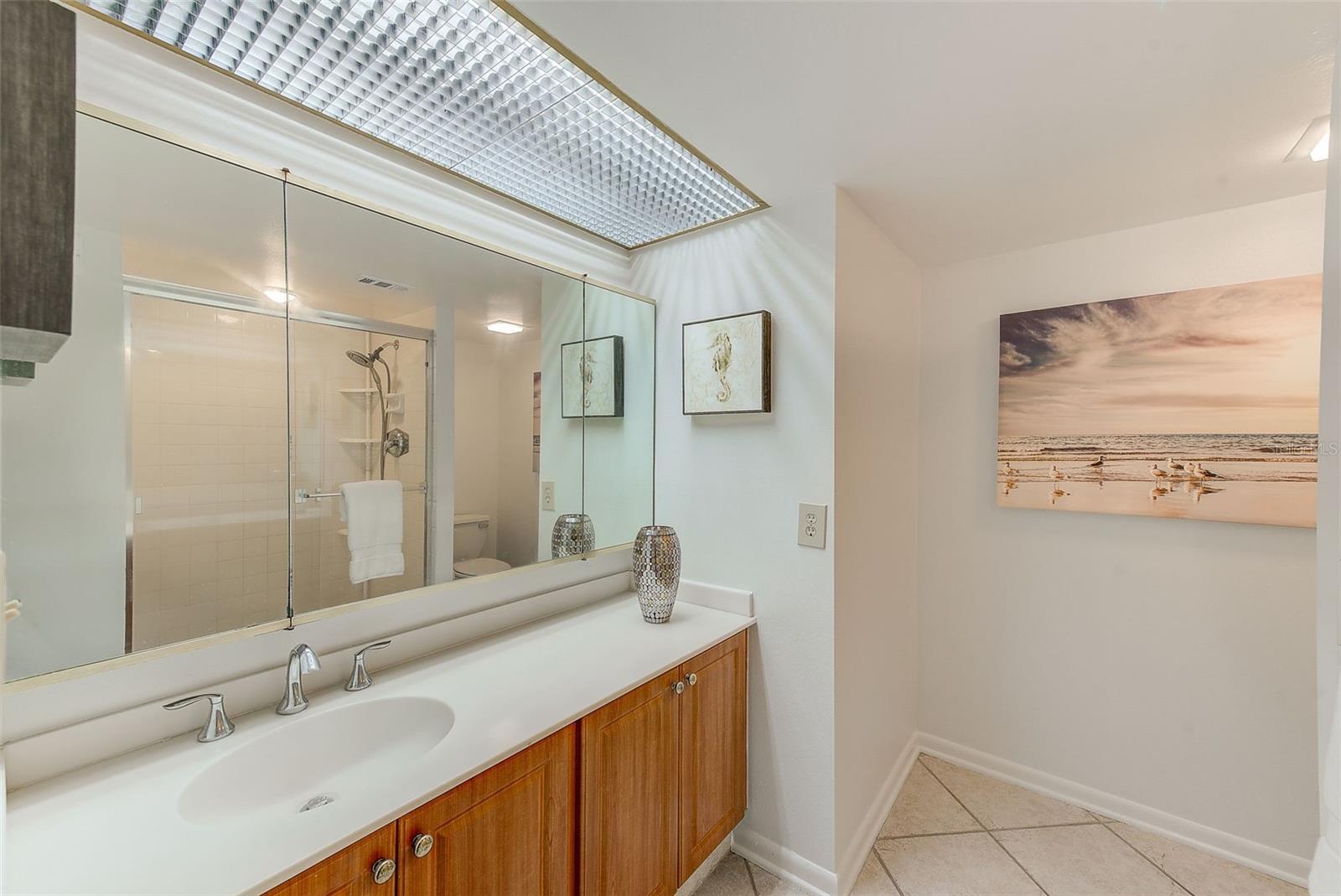 Listing photo id 10 for 220 Belleview Boulevard 802