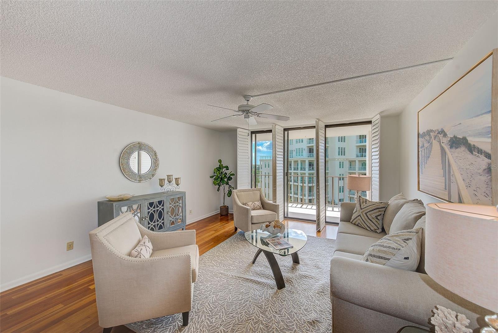 Listing photo id 17 for 220 Belleview Boulevard 802