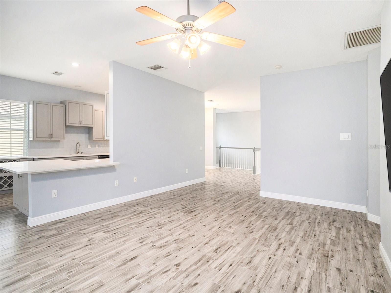 Image 6 of 43 For 8249 Miramar Way 204