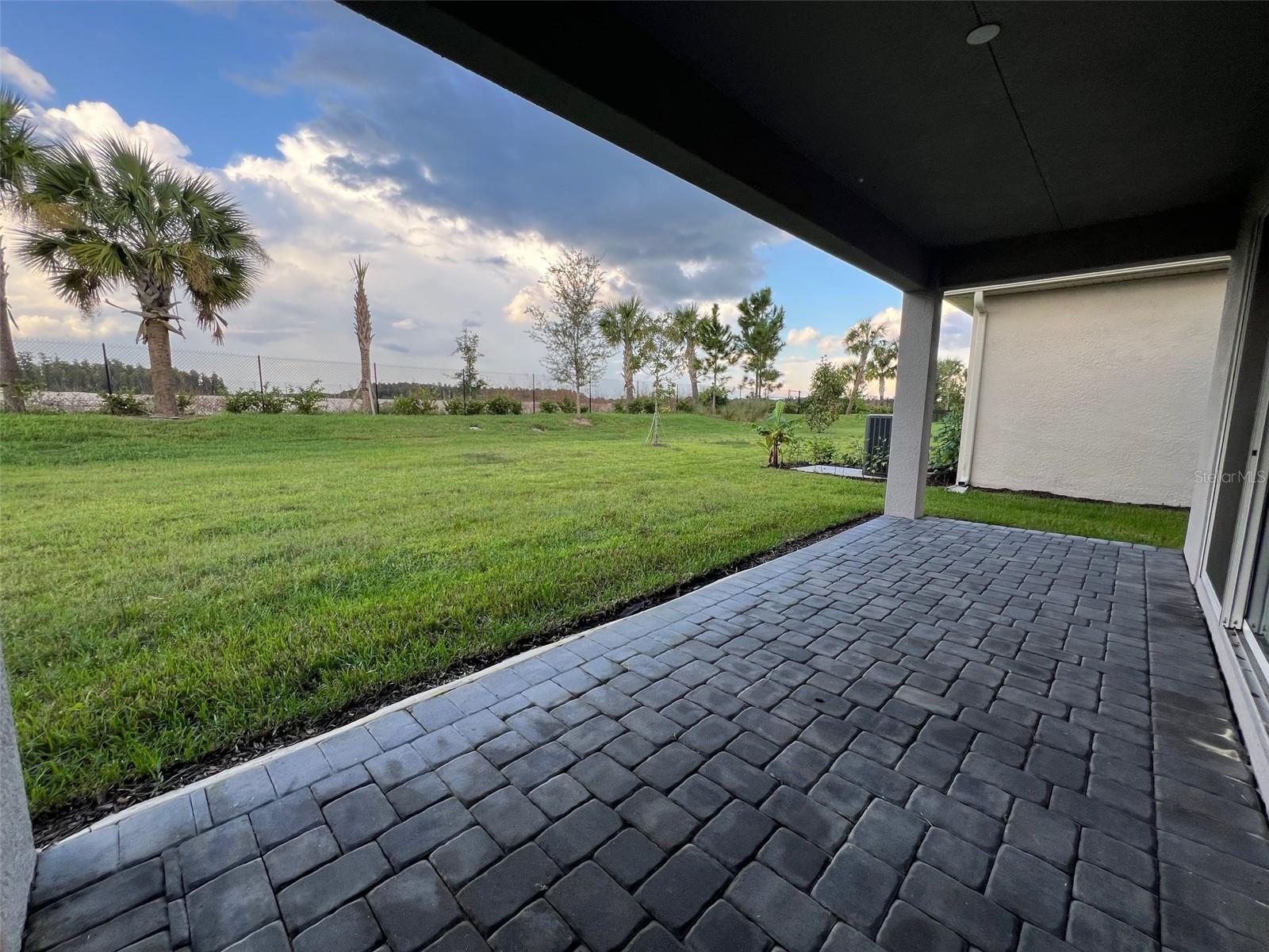 Listing photo id 56 for 32707 Tamarind Grove Lane