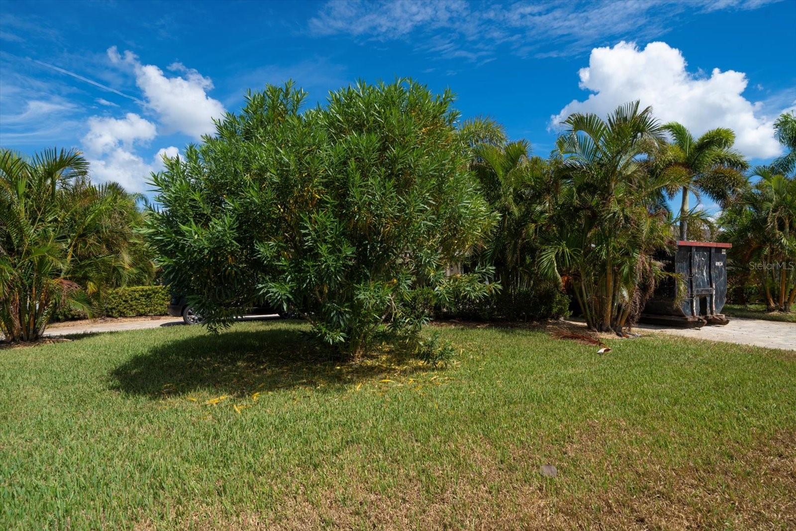 Listing photo id 48 for 111 Driftwood Lane