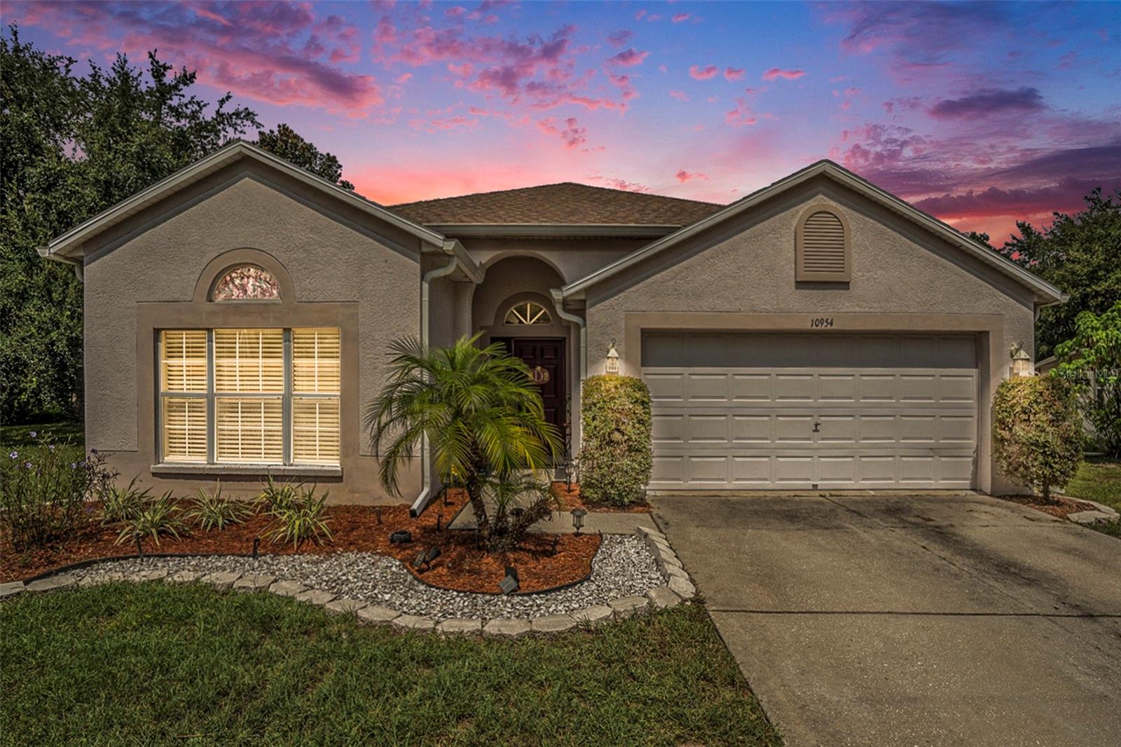 Details for 10954 May Apple Court, LAND O LAKES, FL 34638