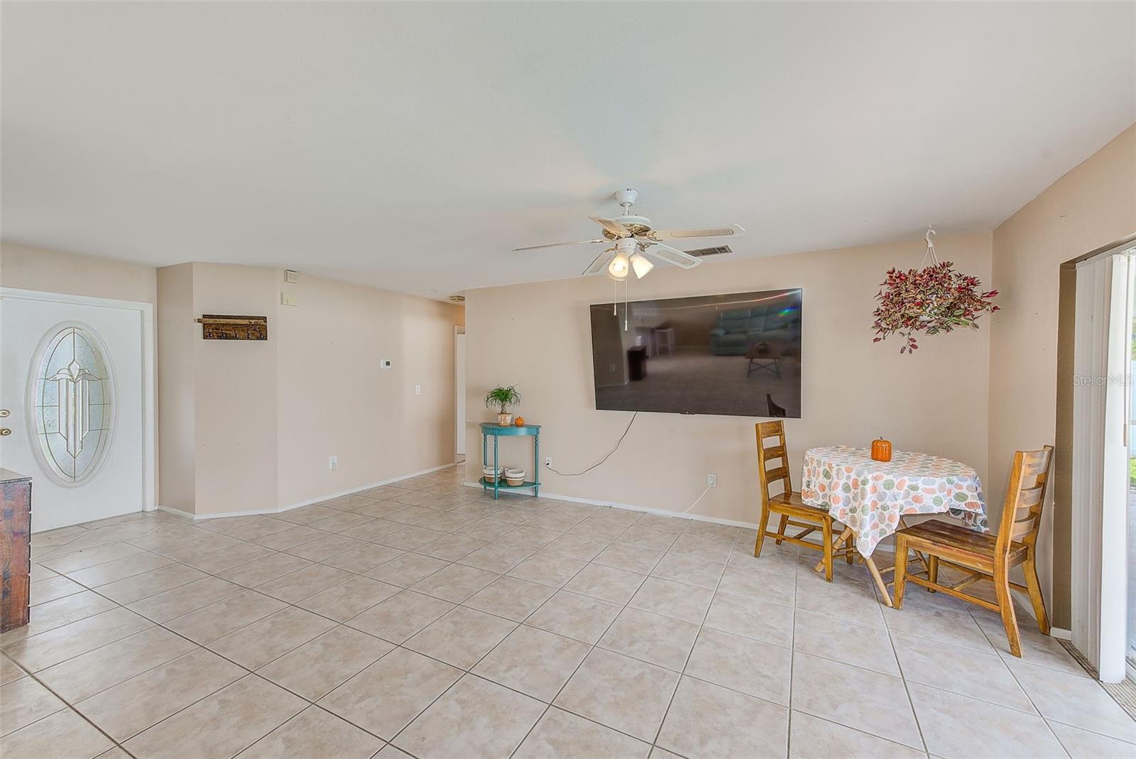 Image 6 of 42 For 862 Tarpon Boulevard Nw