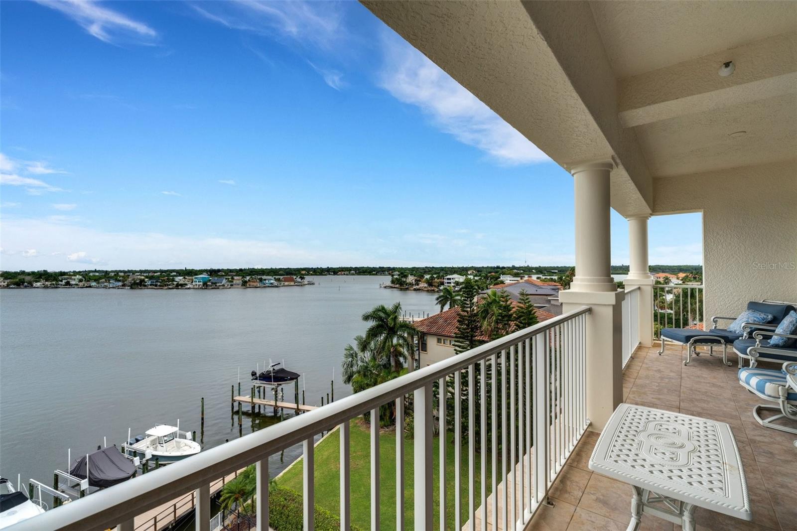 Image 61 of 95 For 17745 Gulf Boulevard 604