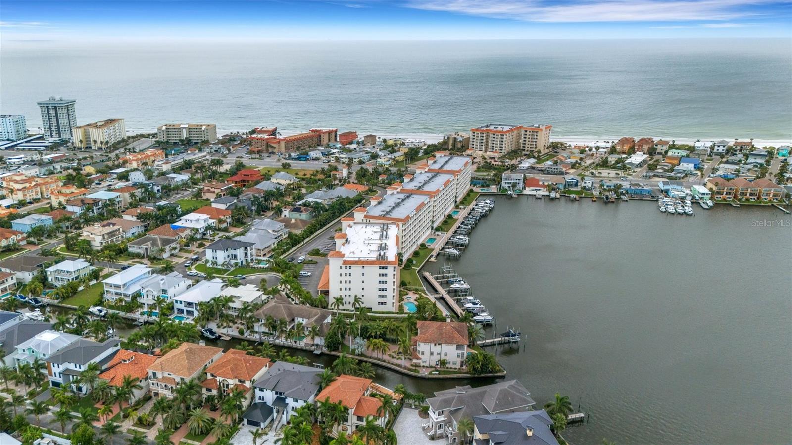 Image 81 of 95 For 17745 Gulf Boulevard 604