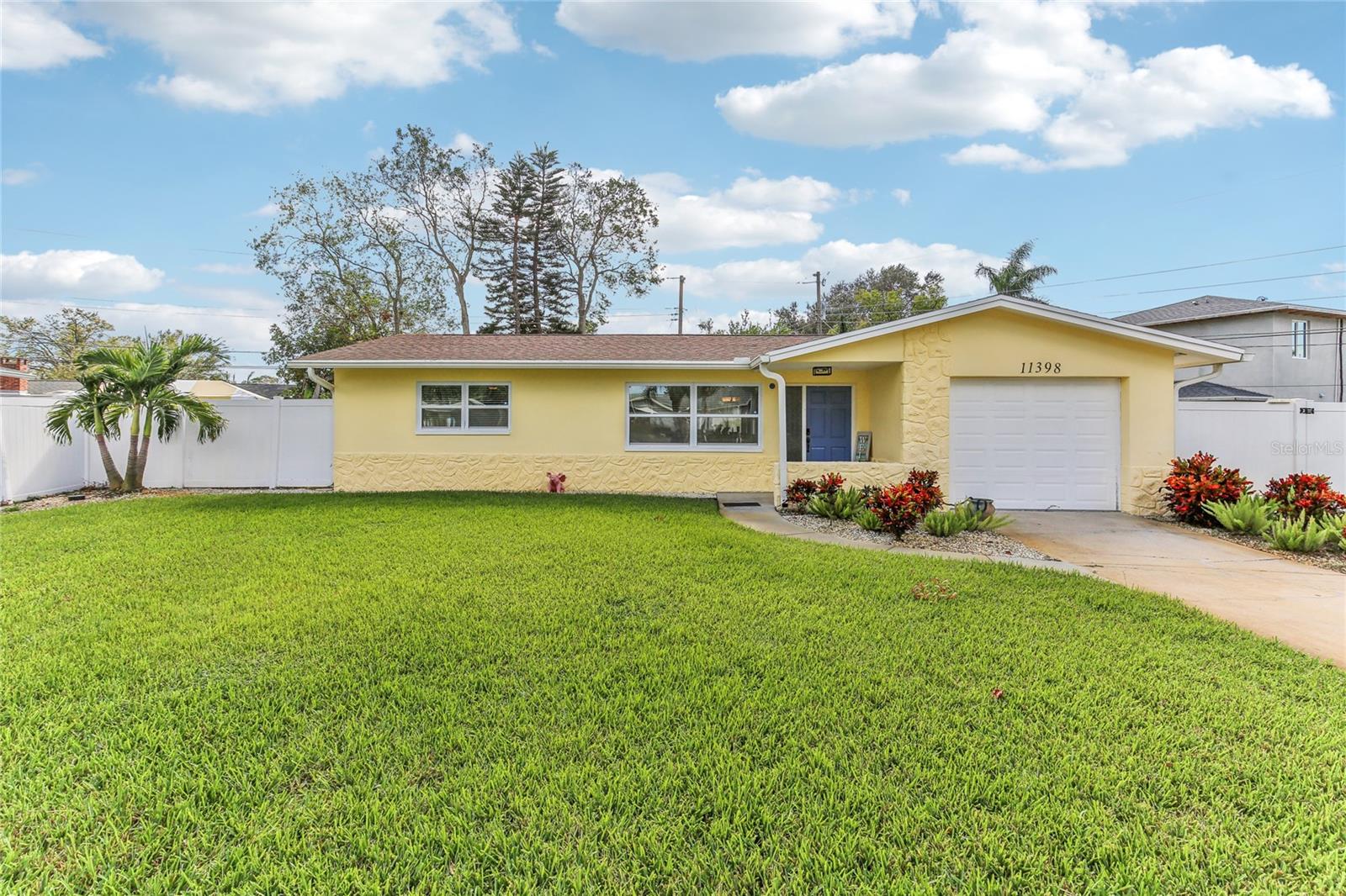 Details for 11398 88th Avenue, SEMINOLE, FL 33772