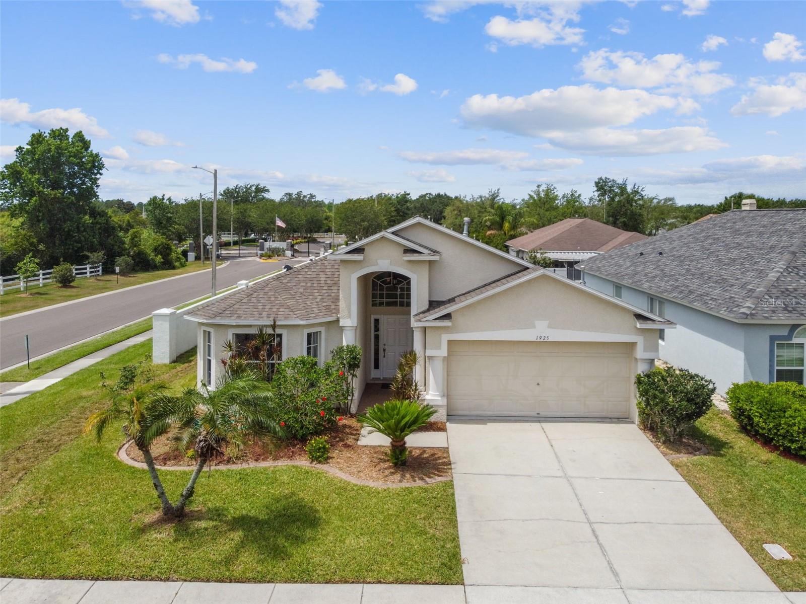 Details for 1925 Grenville Court, WESLEY CHAPEL, FL 33543