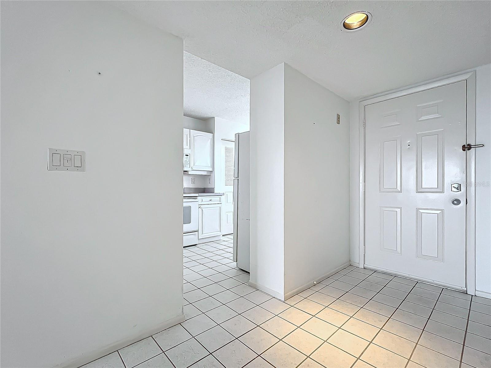 Image 2 of 42 For 4410 Fairways Blvd Unit 607 Boulevard 607