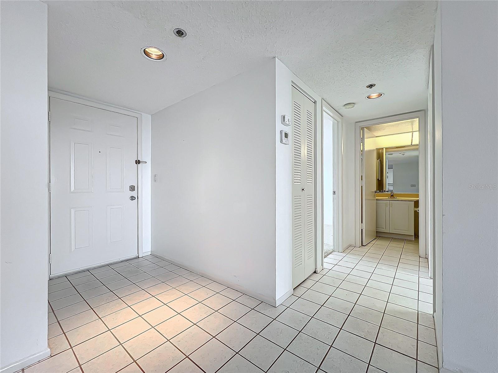 Image 3 of 42 For 4410 Fairways Blvd Unit 607 Boulevard 607