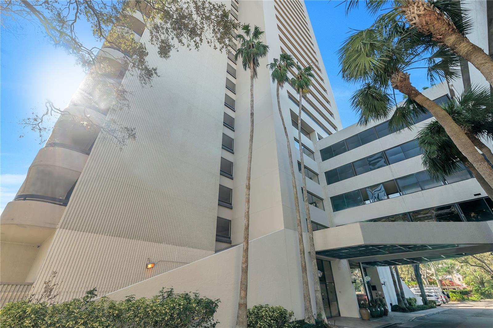 Listing photo id 55 for 2413 Bayshore Boulevard 1501