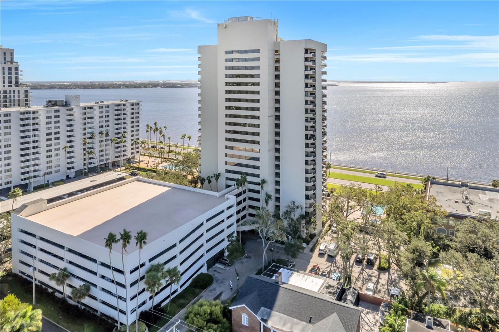 Image 60 of 79 For 2413 Bayshore Boulevard 1501