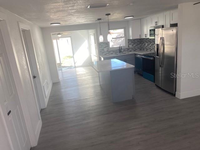 Image 8 of 36 For 4803 Guardian Avenue