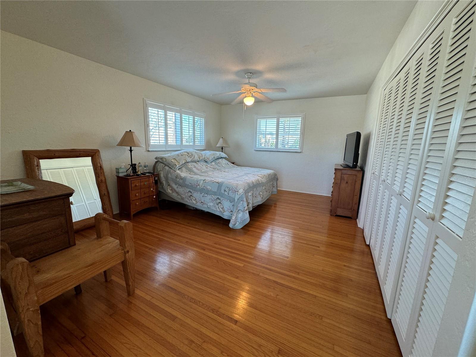 Image 21 of 70 For 7886 9th Avenue S