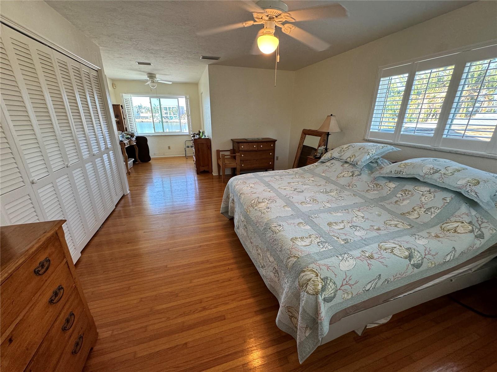 Image 22 of 70 For 7886 9th Avenue S