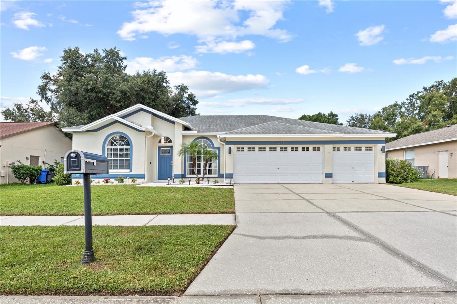 Details for 12944 Prestwick Drive, RIVERVIEW, FL 33579