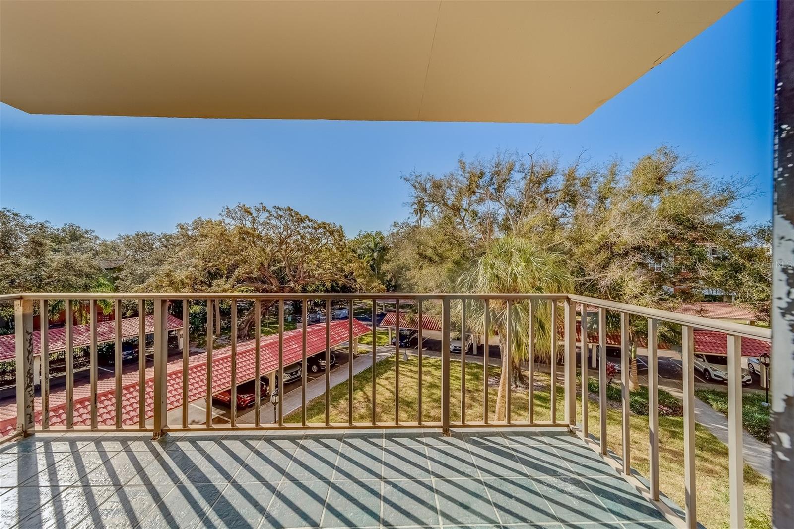 Image 18 of 52 For 2699 Seville Boulevard 303