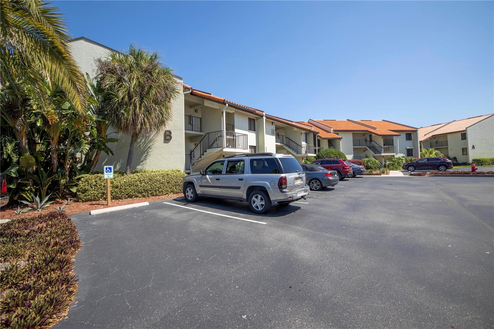 Image 43 of 75 For 1515 Pinellas Bayway S B28