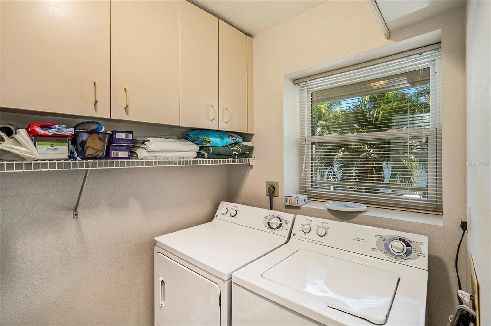 Image 28 of 44 For 6061 Bahia Del Mar Circle 241