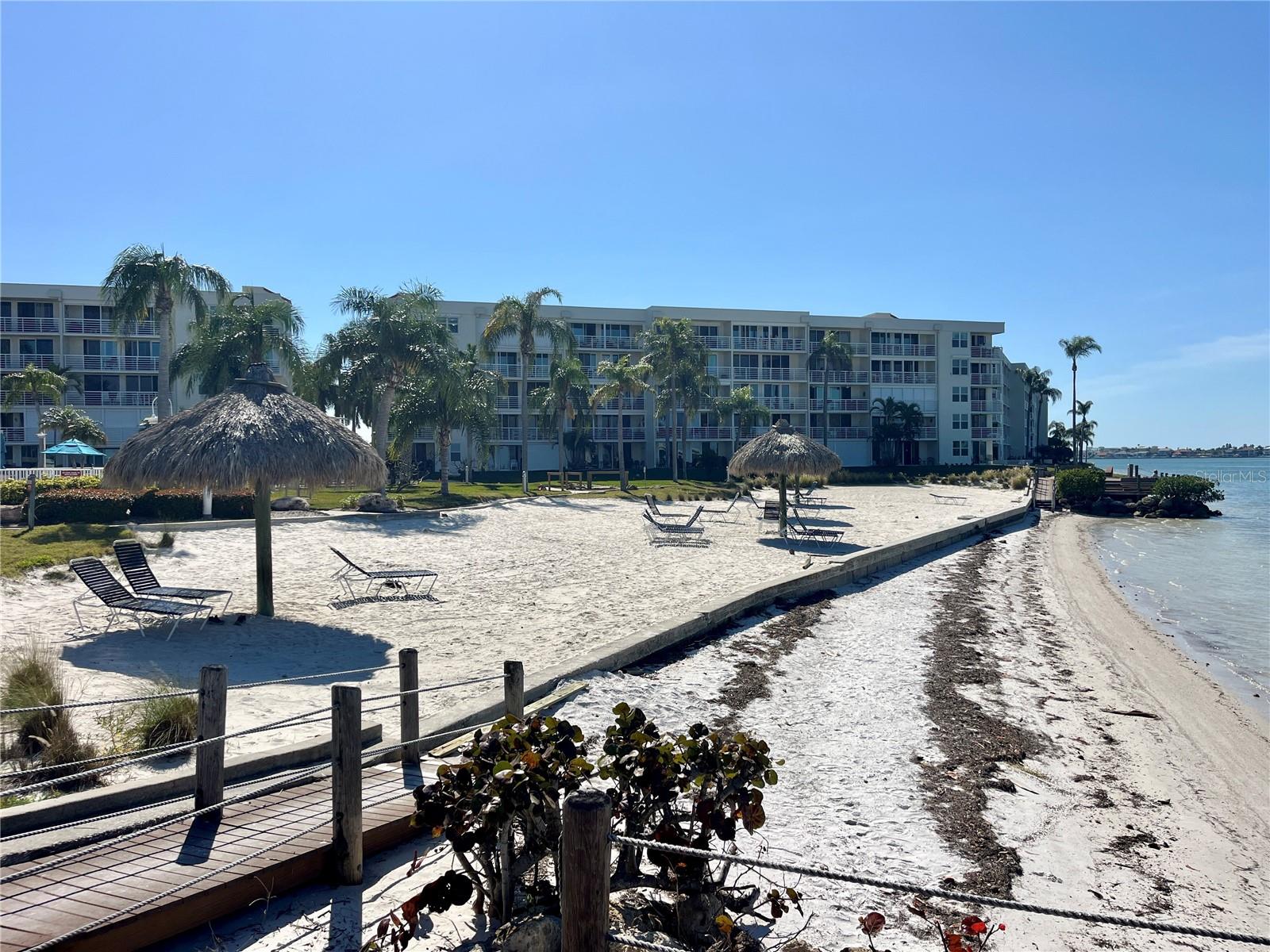 Image 36 of 44 For 6061 Bahia Del Mar Circle 241