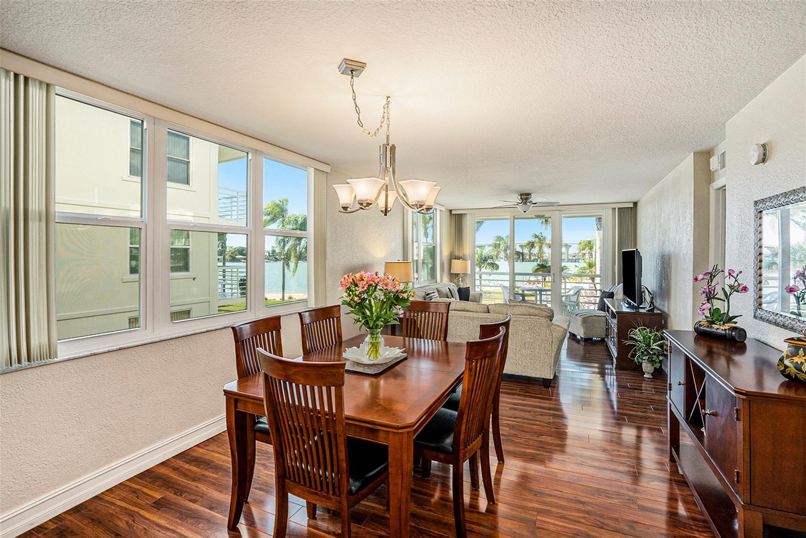 Image 6 of 44 For 6061 Bahia Del Mar Circle 241