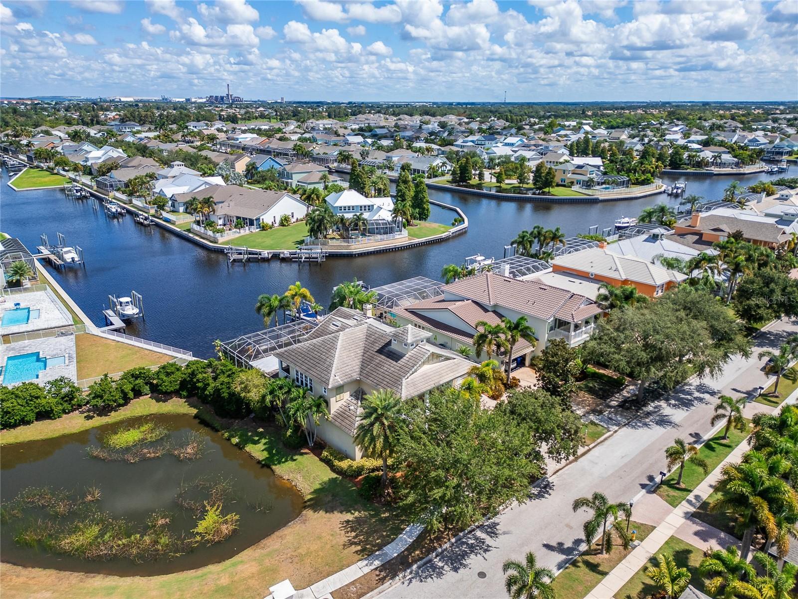 Image 94 of 98 For 517 Mirabay Boulevard