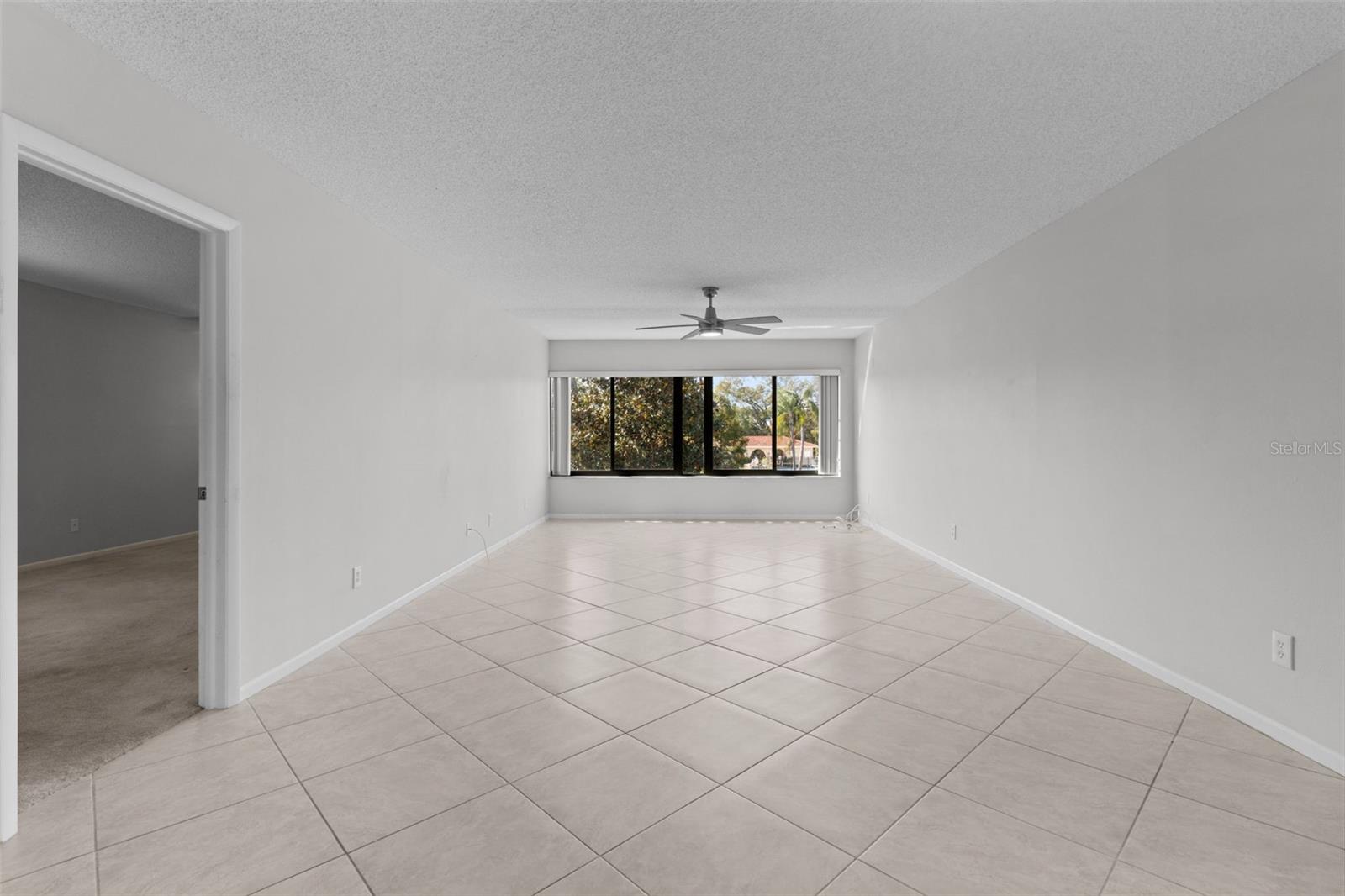 Image 12 of 38 For 1750 Belleair Forest Drive B5