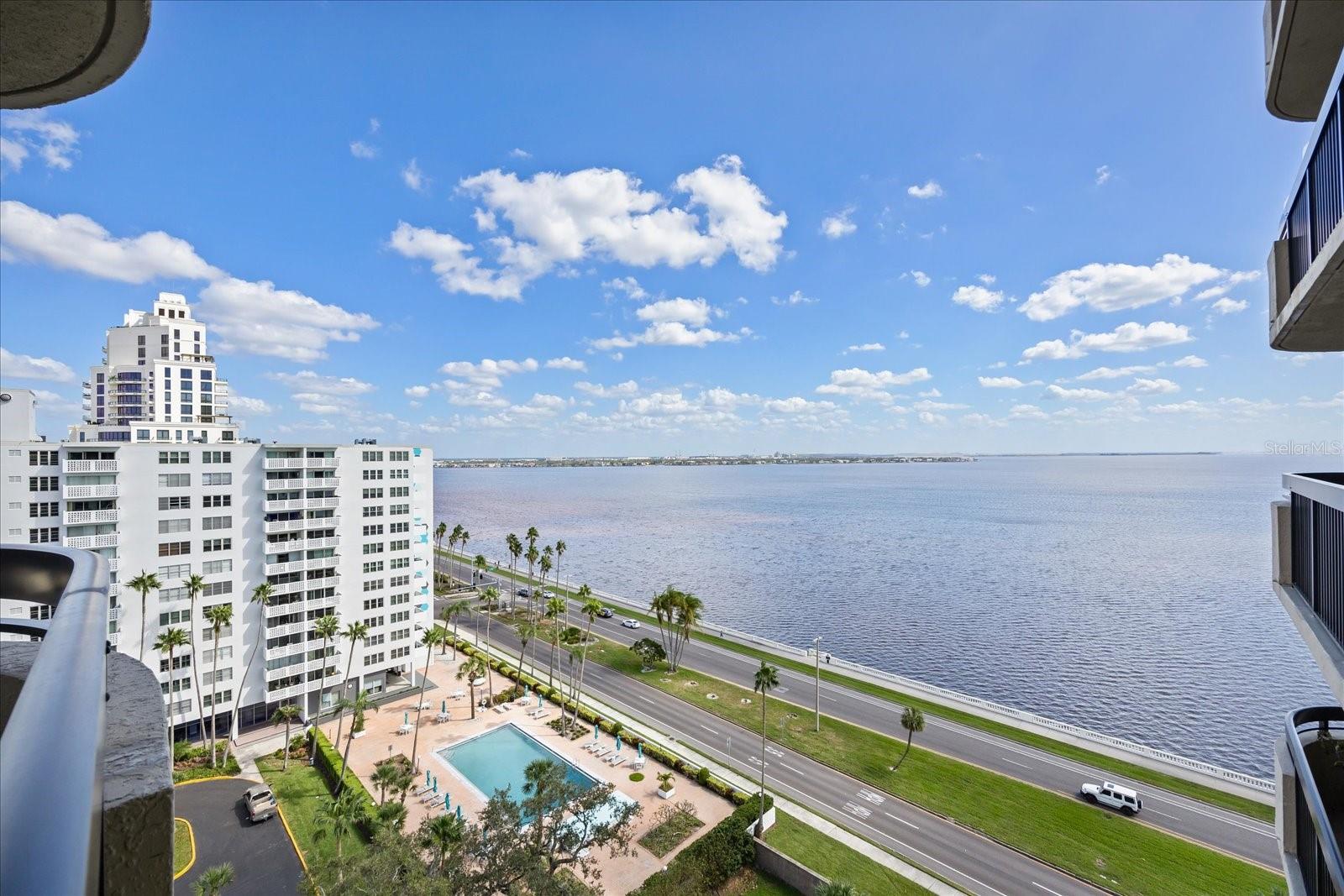 Image 17 of 45 For 2413 Bayshore Boulevard 1401