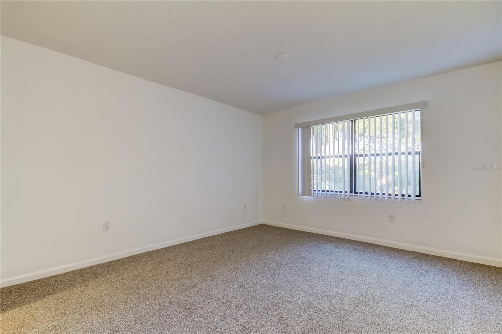 Image 20 of 32 For 2971 Estancia Boulevard 313