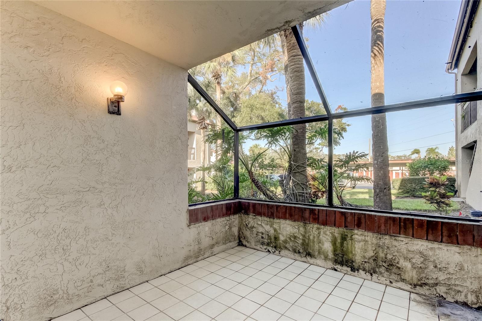 Image 31 of 32 For 2971 Estancia Boulevard 313