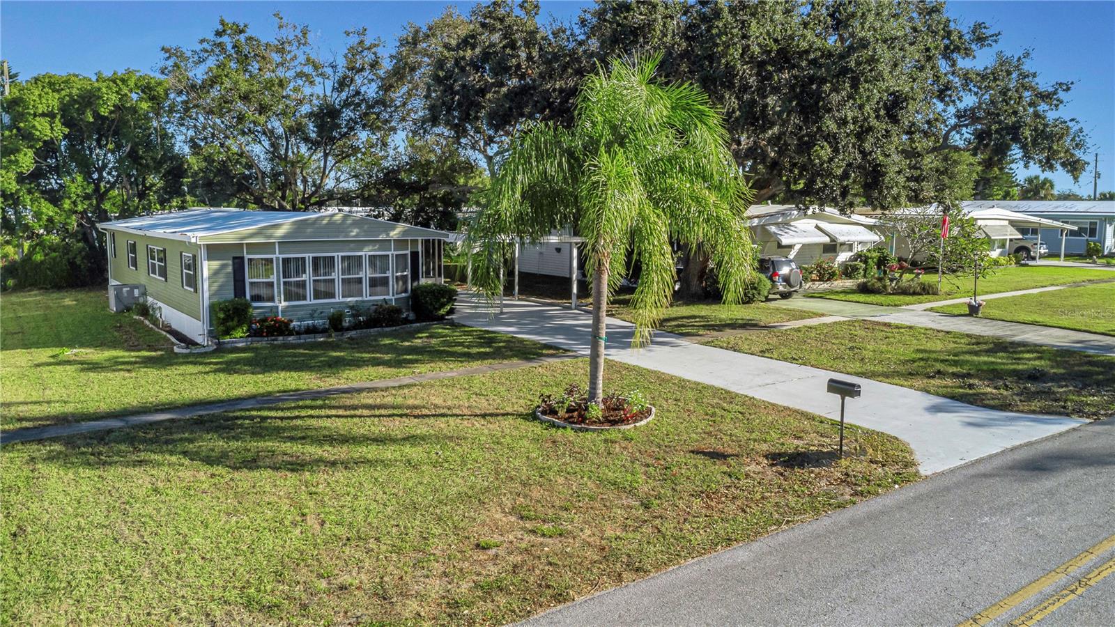 Image 66 of 69 For 217 Lake Tarpon Drive 24