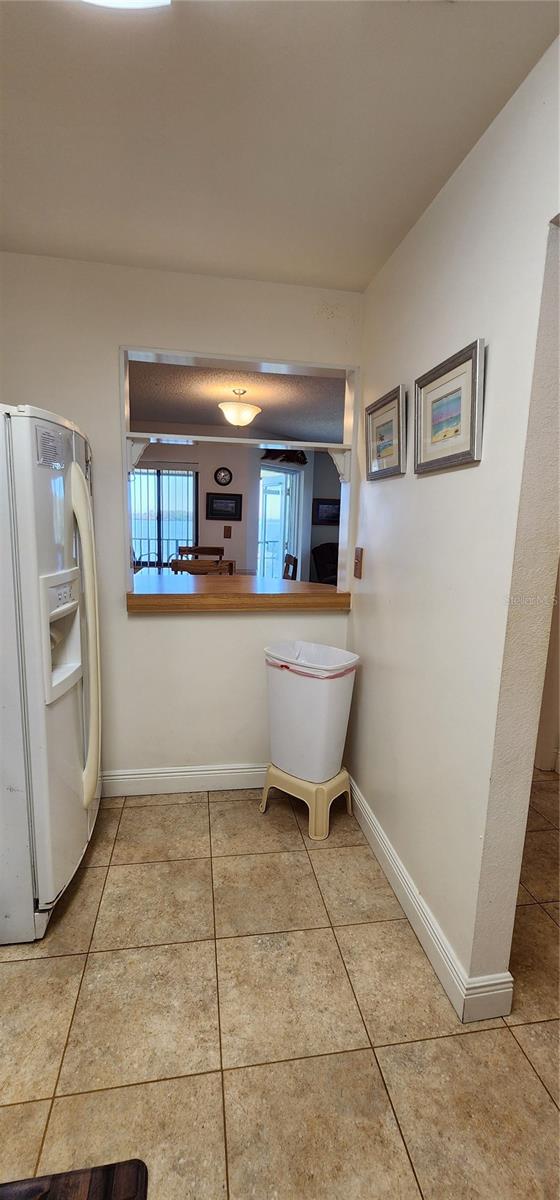 Listing photo id 10 for 1515 Pinellas Bayway S 9