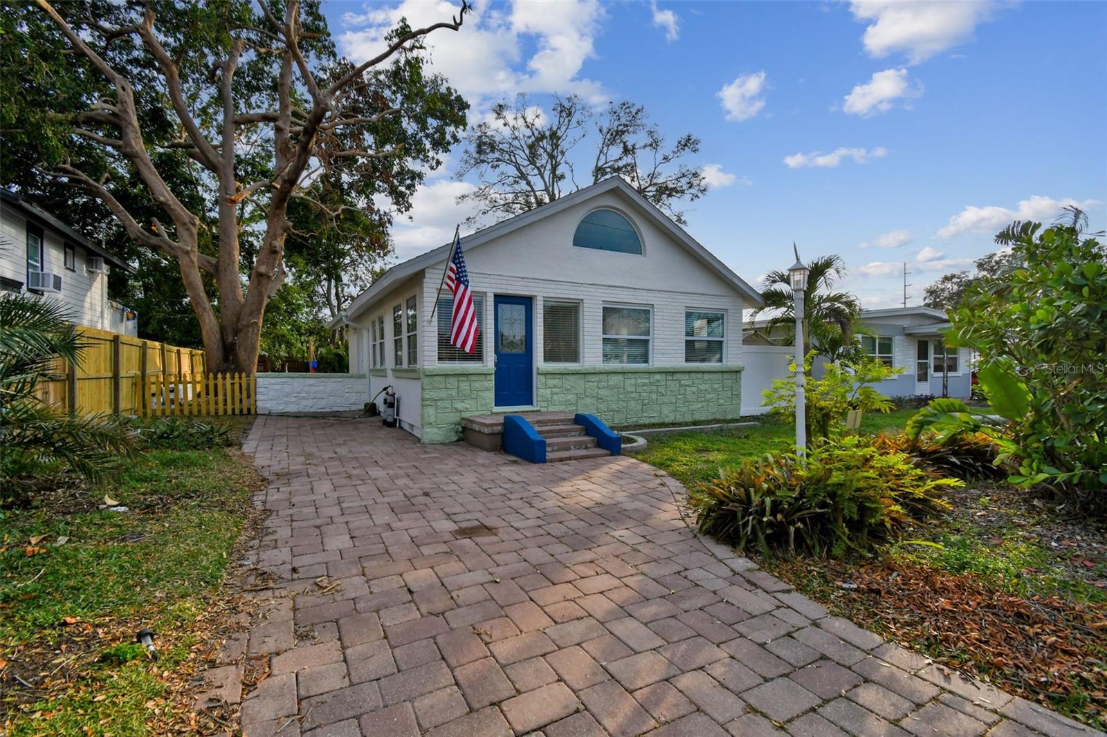 Details for 4310 14th Avenue N, ST PETERSBURG, FL 33713