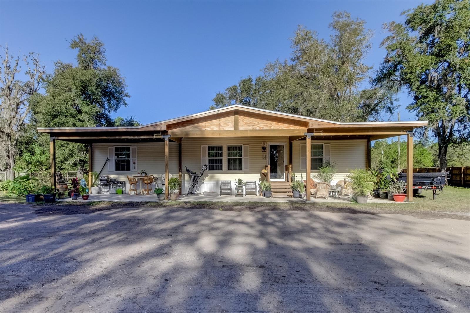 Details for 2620 Forestland Drive, LAKELAND, FL 33809