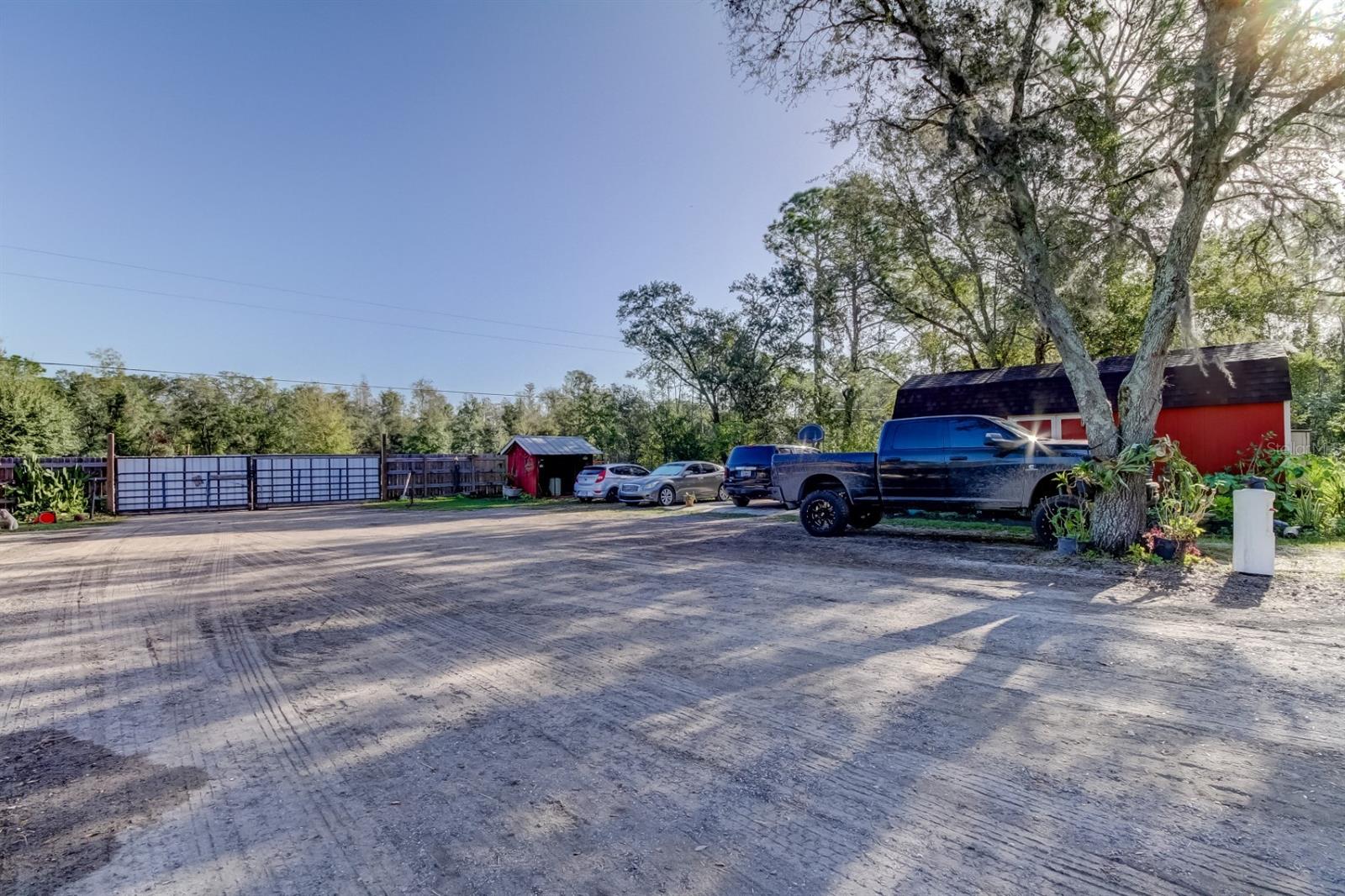 Image 42 of 79 For 2620 Forestland Drive