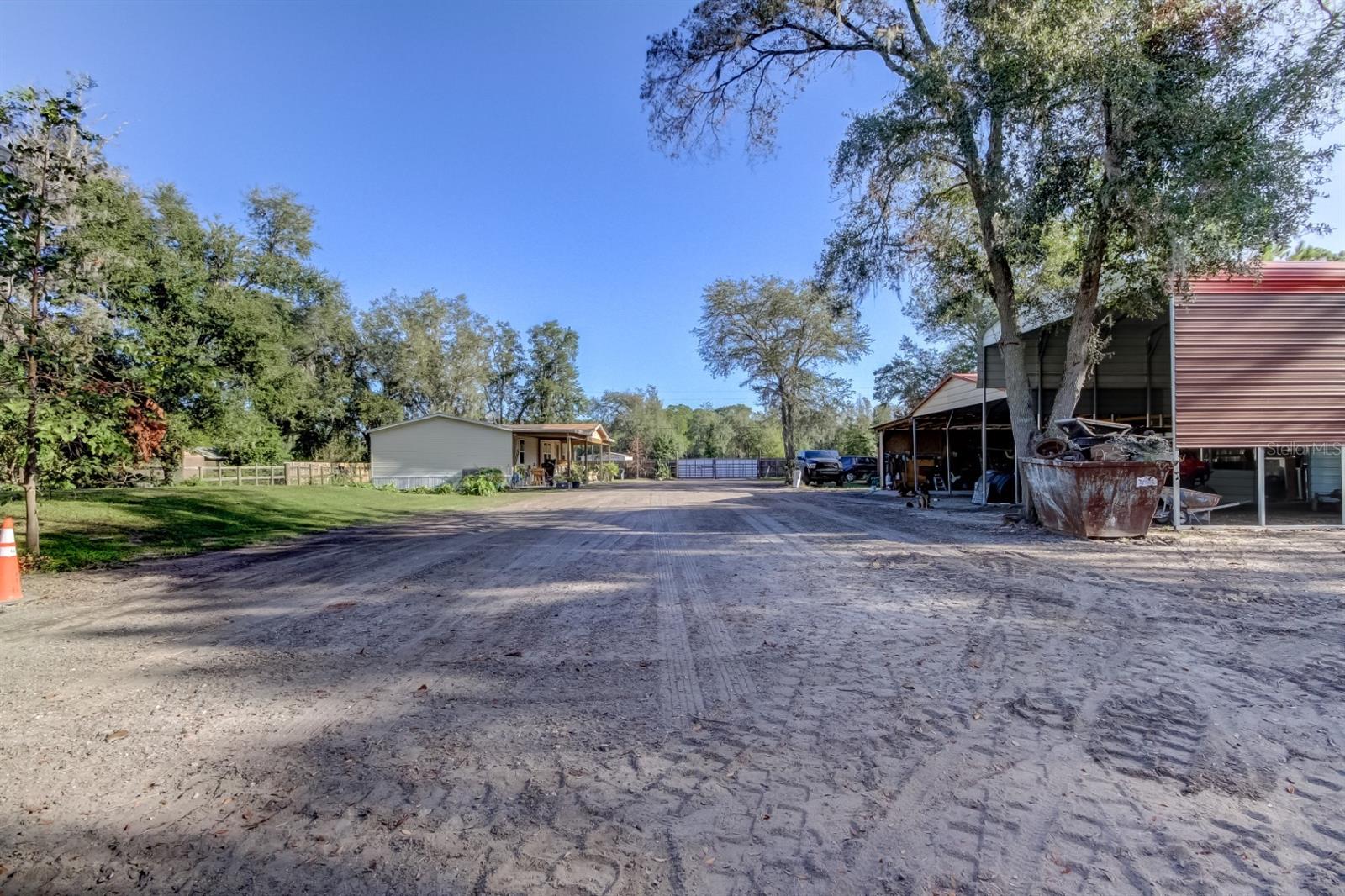 Image 49 of 79 For 2620 Forestland Drive